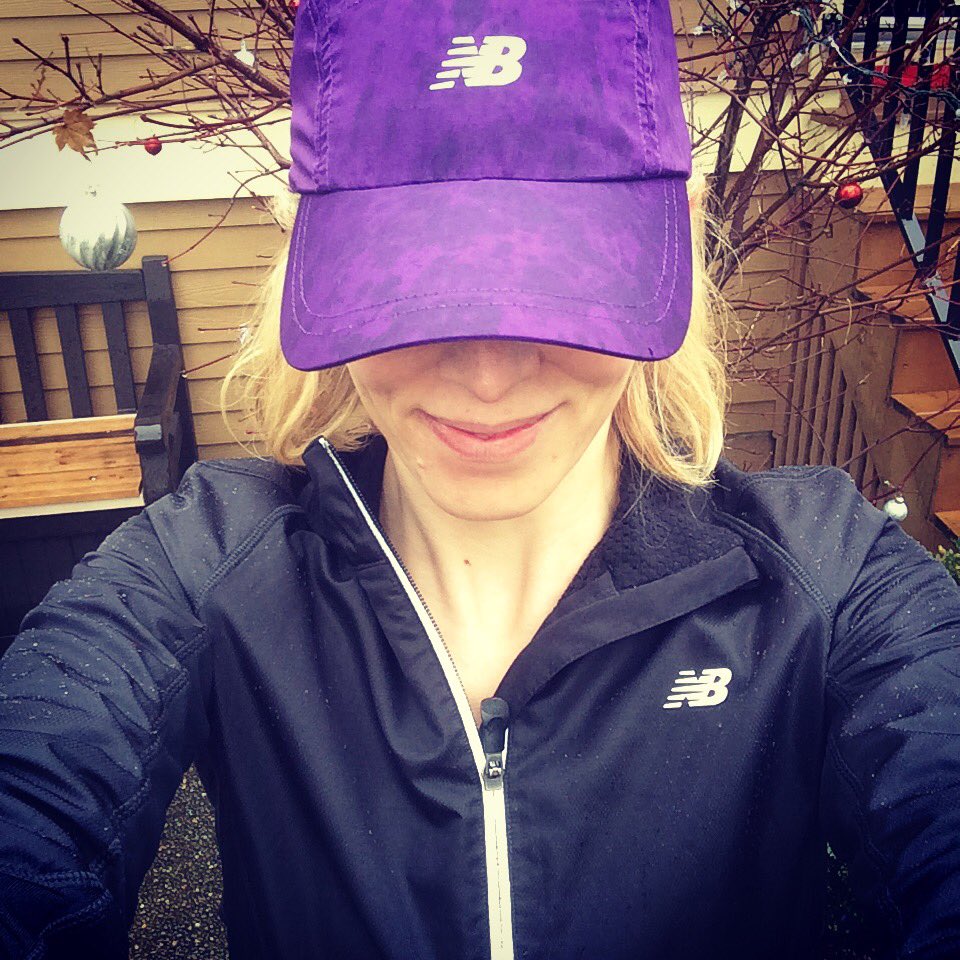 AmyBeeman's tweet image. Tuesday morning run in the rain. #frizzyhair #gettingbackintoit @NewBalanceVan @VirginRadioVan @BMOVanMarathon