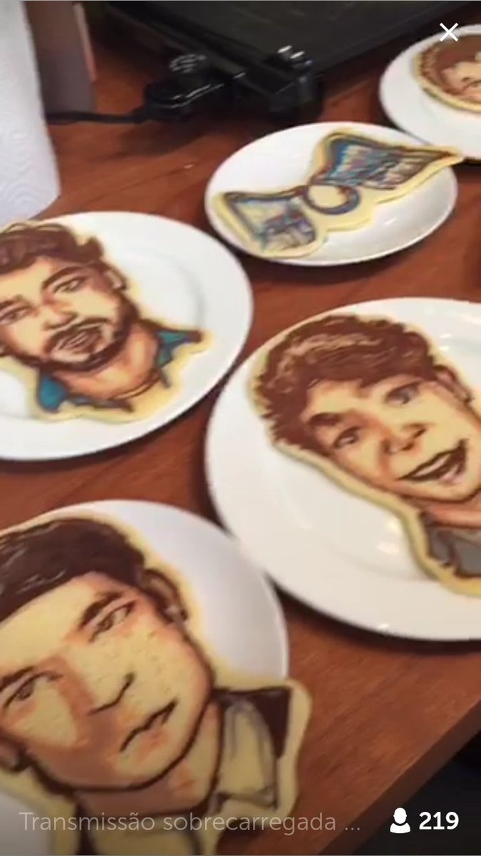 alwaysblackburn's tweet image. Qual será que é o @tylerjblackburn ? 😂 #WelcomeBackPLL