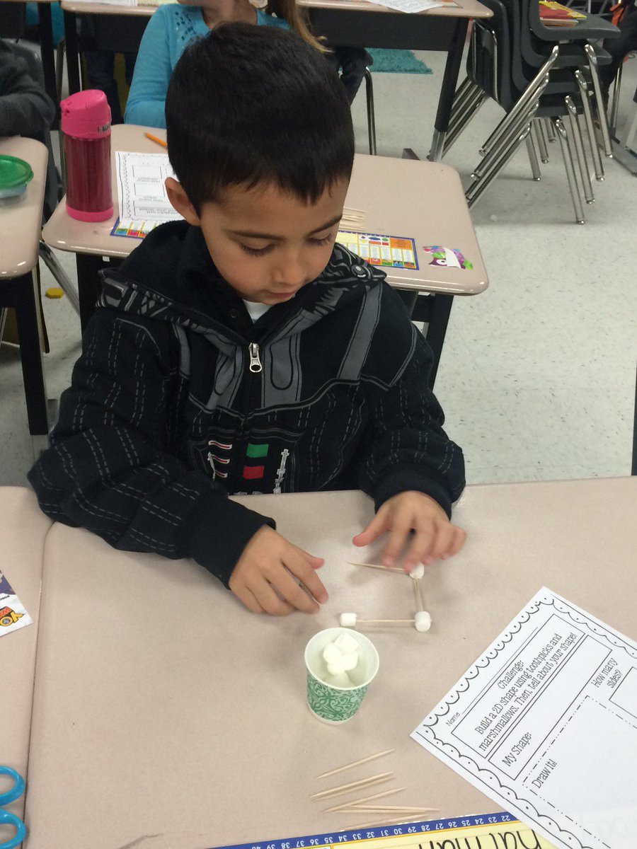 MissHouck's tweet photo. Making shapes with marshmallows! #libertyes #howmanyvertices https://t.co/A6YWHSqCrE