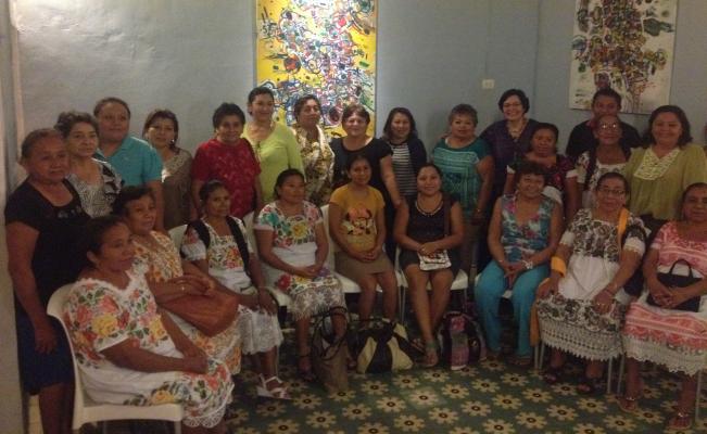 Univ_Opinion's tweet photo. Encuentro de Cocineras Tradicionales de Yucatán 2016
#BlogsElUniversal @LuluTurismoMx
https://t.co/DrgcU72nys https://t.co/e9XgVcx2A2