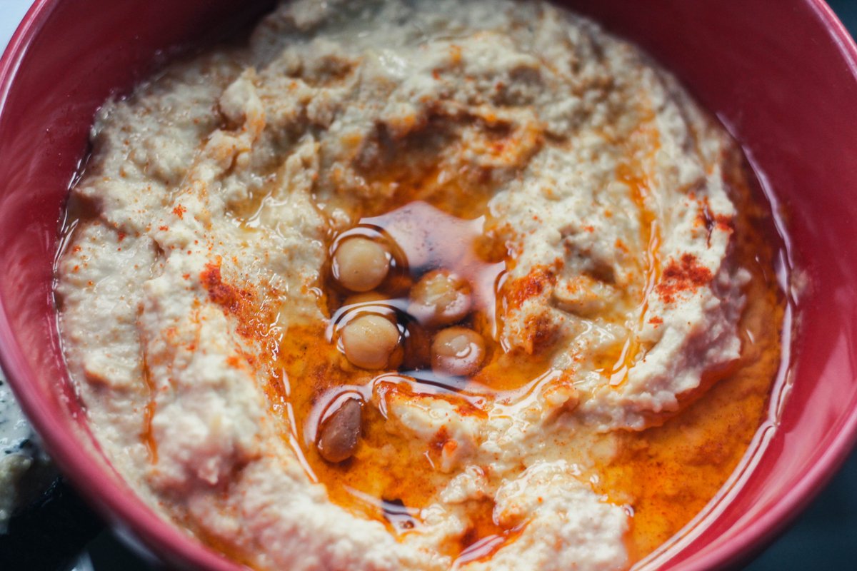 OStodds's tweet photo. #Delicious homemade #hummus. With roasted chickpeas, olive oil and cayenne pepper #cleaneating #healthy https://t.co/HcWsRtWWGG