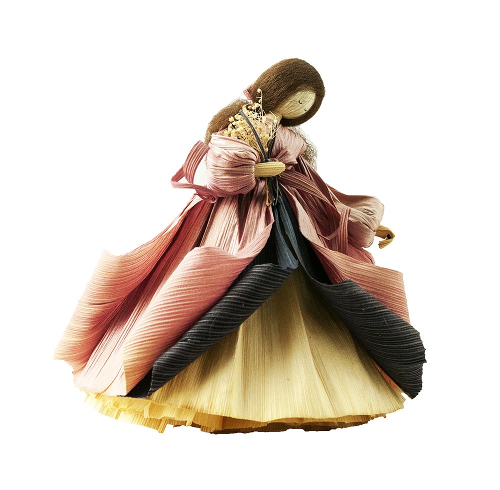 PlumsandHoney's tweet photo. Darling! 
#vintage #vogueteam #gotvintage #doll #CornDoll #collect #ValentinesDay https://t.co/Dvp2CPBH0Z