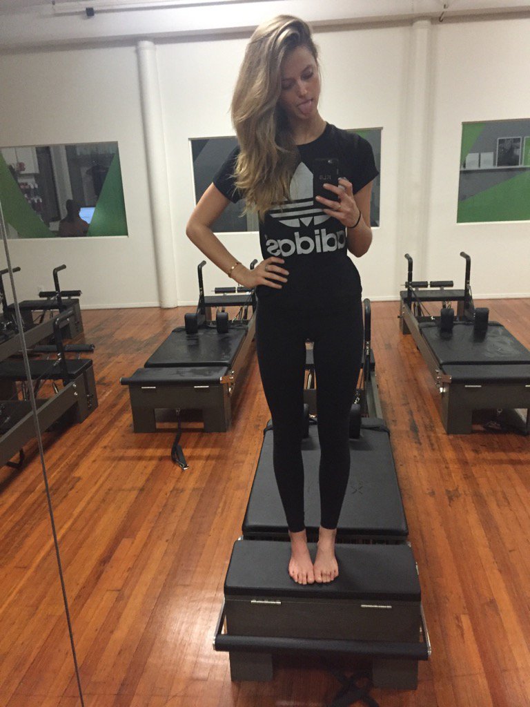 Kate Bock (@katebock) on Twitter photo Nothing like Pilates to make you feel weak and like your core is ready to crumble 😅😝 👏🏼 Thanks <a href="/flexstudiosnyc/">Flex Studios</a> Nothing like Pilates to make you feel weak and like your core is ready to crumble 😅😝 👏🏼 Thanks <a href="/flexstudiosnyc/">Flex Studios</a>