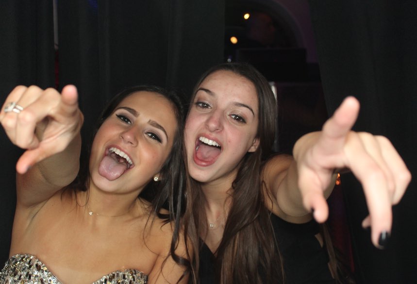 sydfama's tweet photo. happy bday to my only friend @daniisteinn love u so much xoxo❤️📎🖇🔓 https://t.co/5wYOxgyAyw
