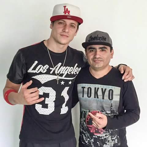 prinst_cindy's tweet photo. Aqui mi querido @GinoPesaressi  con flow y con carrillo ✌✌✌ https://t.co/h4wZGXdz8e