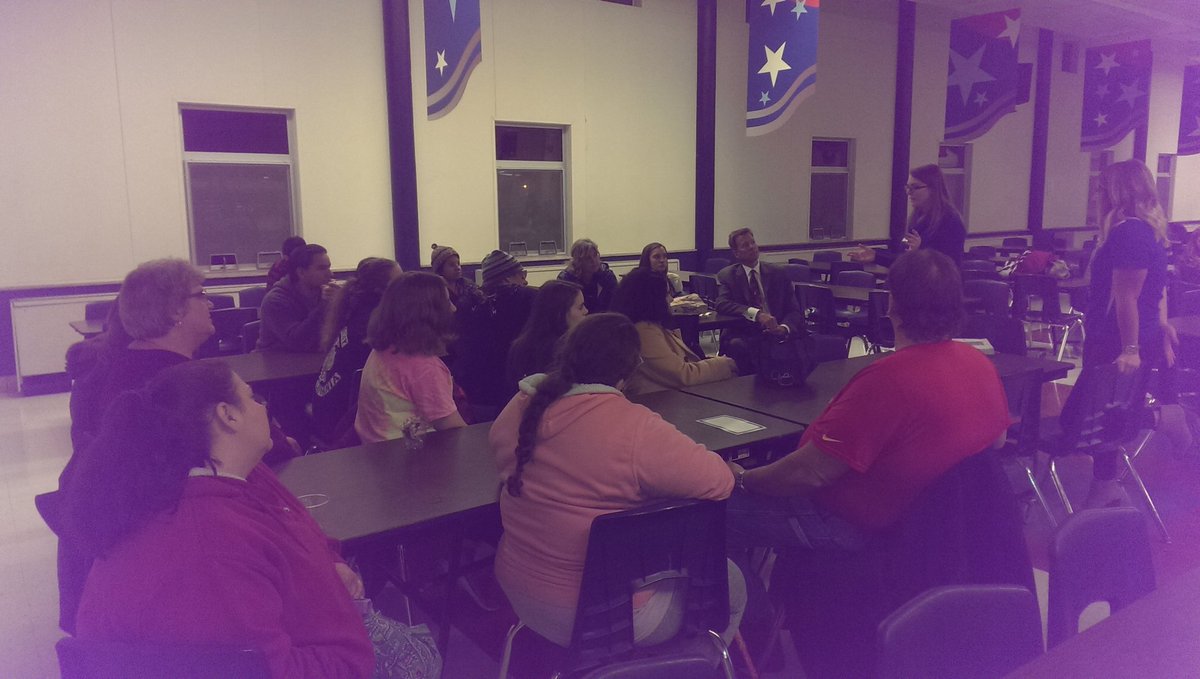 ASmithCTE's tweet image. Introduce a Girl to Engineering night at THS. Business partners rockin it. #ISDstrong #ISDAcademies #cterocks