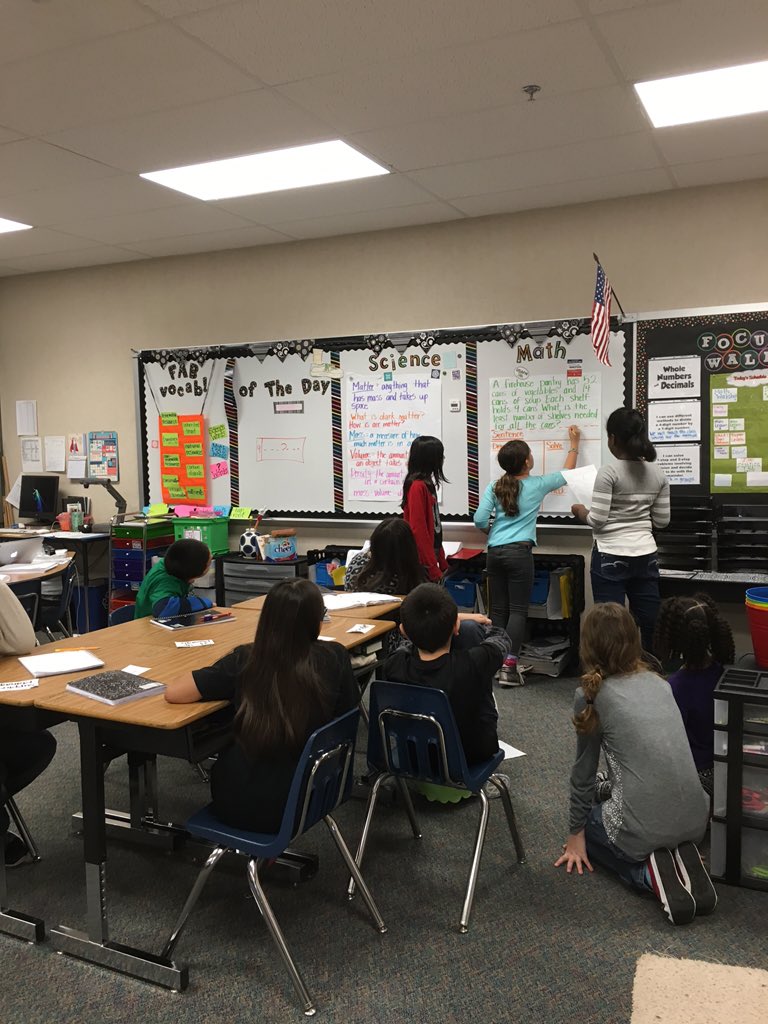 MrsKelliOdom's tweet image. Group work + collaboration between groups + presentation of knowledge = #21centuryskills #engagedclass #presslc