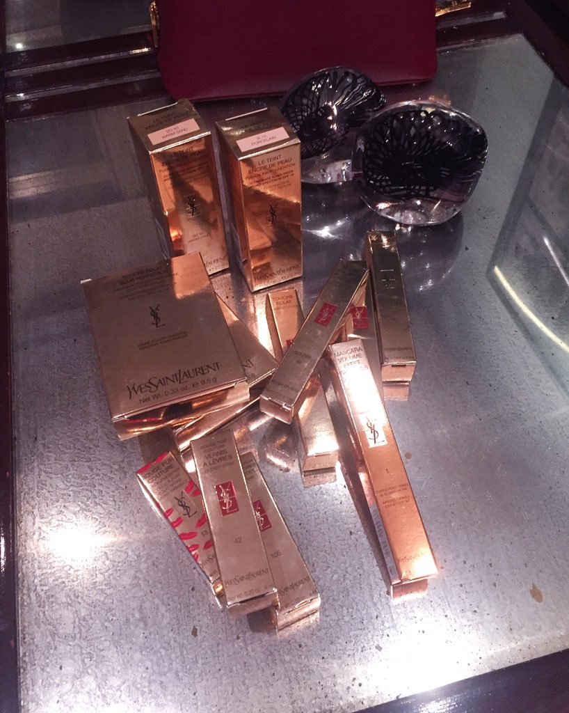 <a href="/yslbeauty/">YSL Beauty</a> How do I #love thee? Let me count the ways! thanks to my #friends <a href="/saks/">Saks Fifth Avenue</a>! 💋💋 #beauty #makeup #YSL #RHONY 💄