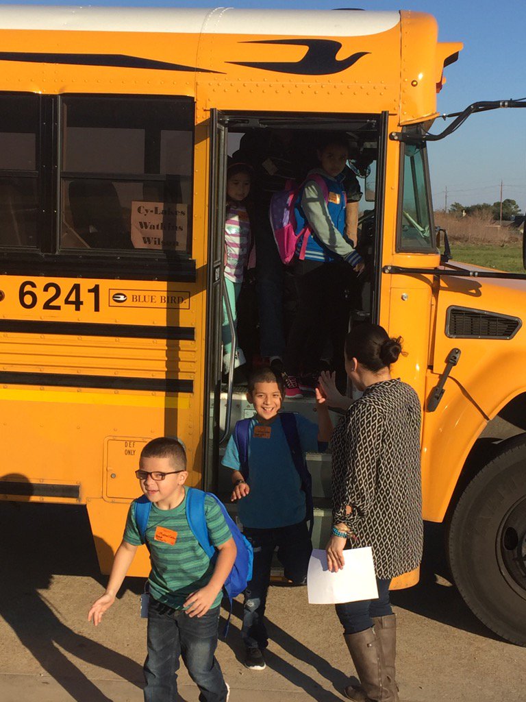 LifepathChurch1's tweet image. CFISD bus service to Club T3 began today #happykids #afterschoolprogram #lifepathchurch