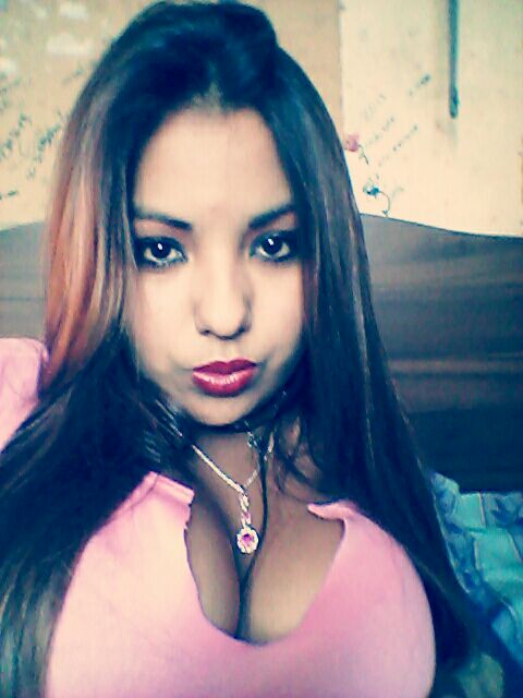 ChicasHot_18's tweet photo. Desnuda en Segundos 😍 https://t.co/vWTA7urxZc