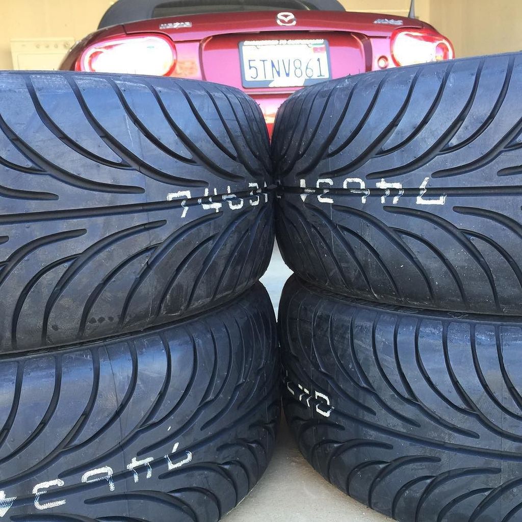 MX5_Apparel's tweet image. I can&apos;t wait for these to hit the tarmac! #newtires #widetires #treadpattern #tirerack #turnin #apex #trackout #uns…