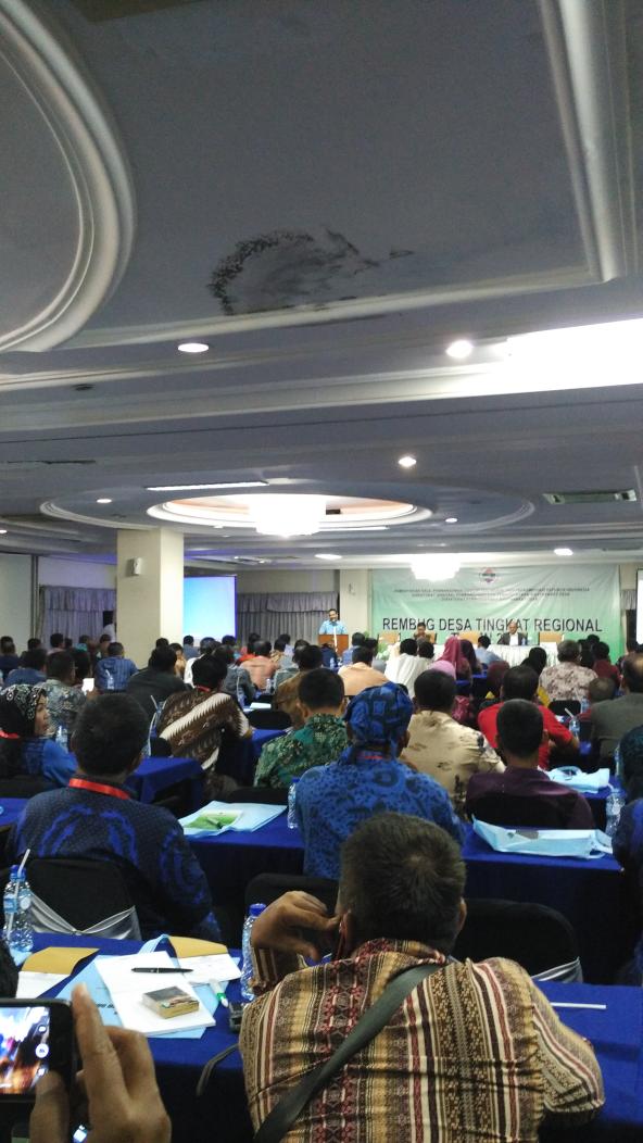 MGuzali1's tweet photo. Rembug desa tingkat regional 2015 di Bogor https://t.co/X0ZbyDhaki