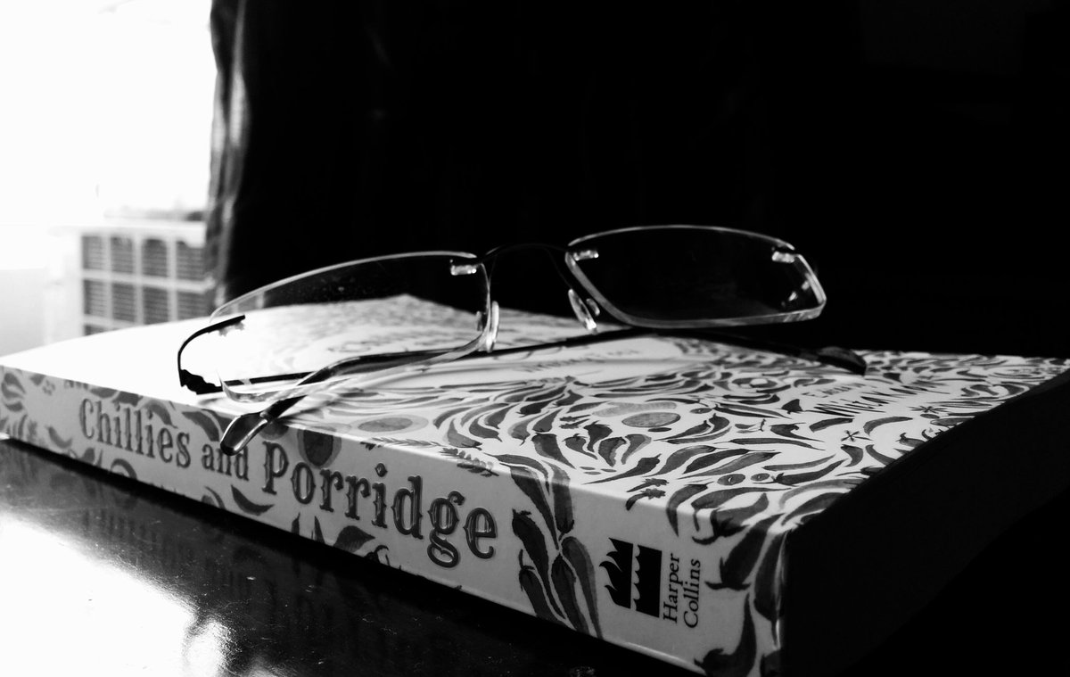 Starting my 2016 reading with <a href="/MitaKapur/">Mita Kapur</a> food anthology #ChilliesAndPorridge.