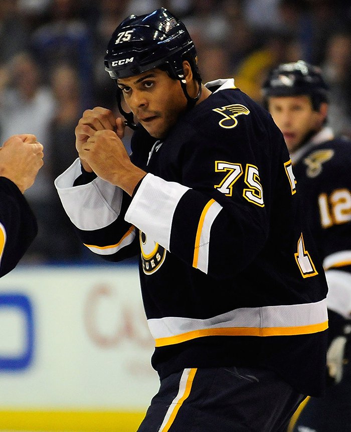 One punch. Tootoo down. #stlblues