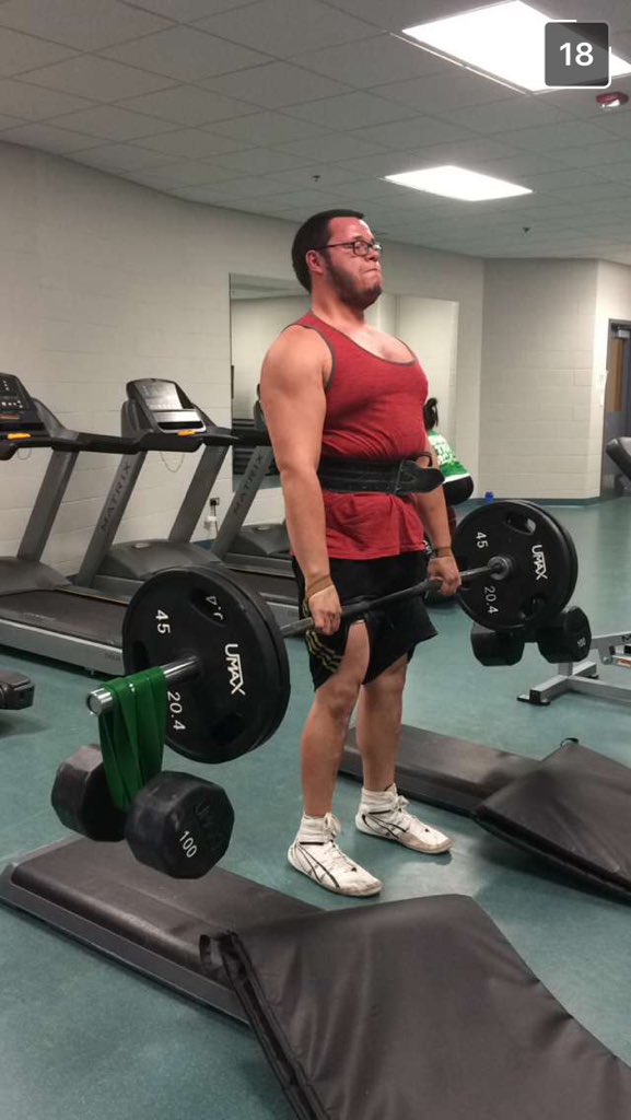 brandonjlsuth's tweet image. Stayed light with the #blockpulls today w/ 425lbs with my bands which are too strong for the heaviest #dumbbells lol