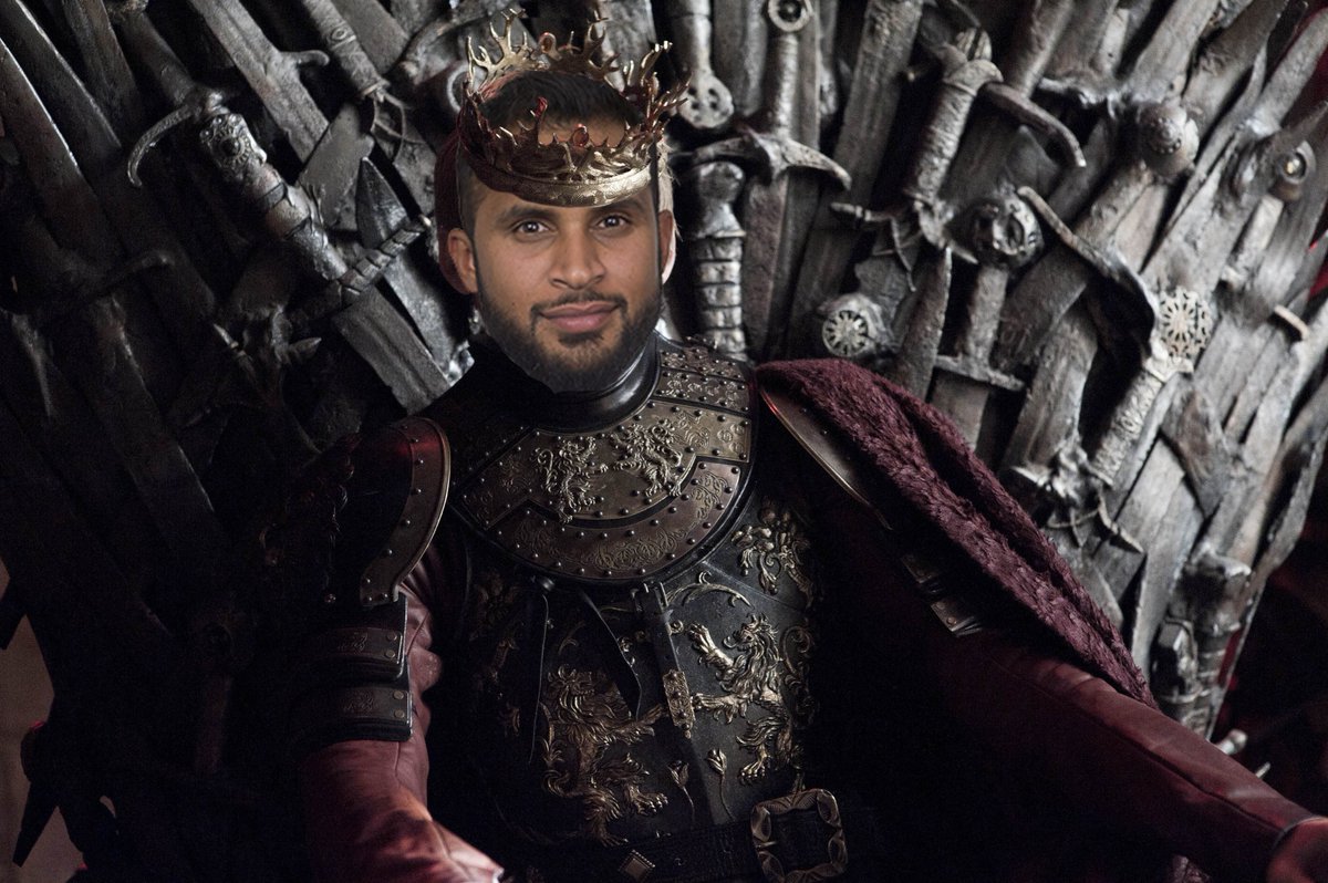 StrikersBBL's tweet photo. Spin. King. #BBL05 #StrikersvHurricanes https://t.co/I6UUKFAp6w