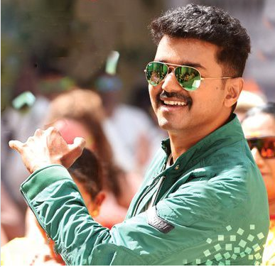 KollywoodCinima's tweet photo. Retweet if you like this #Theri Mass Still of #Ilayathalapathy #Vijay https://t.co/vgqBs9hwoi