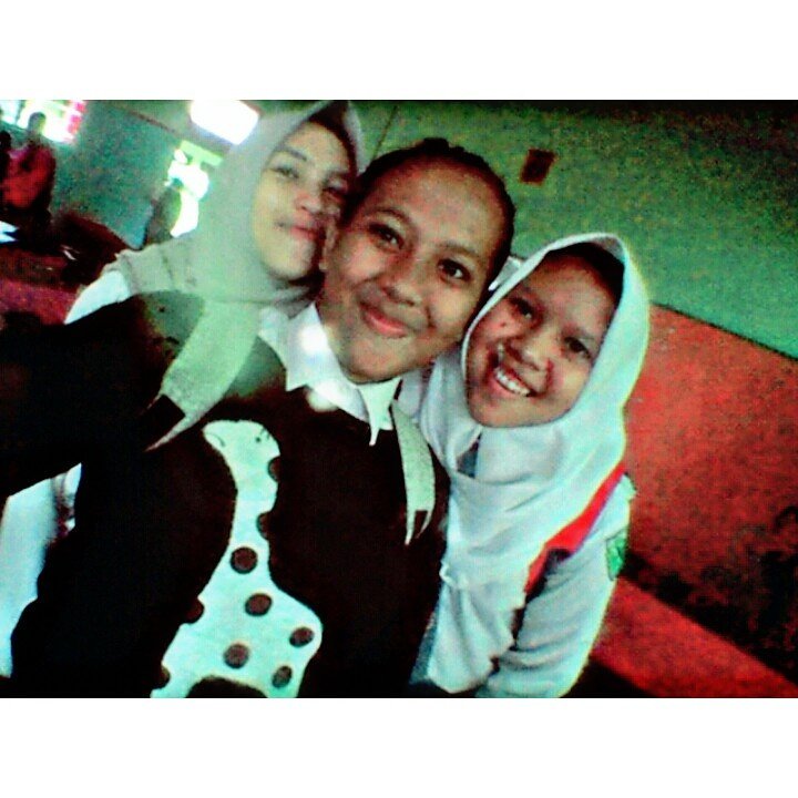 Putri PL (@putripudjilest1) on Twitter photo 