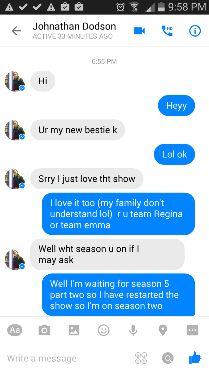NativeEvilQueen's tweet photo. We're talking about once upon a time 😊😁
It's amazing how he just straight out says "your my new bestie" 😄#EvilRegals https://t.co/LGakbnPOSc