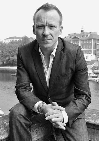 RuletheRunwayUK's tweet photo. We are pleased to announce one of our judging panel for the upcoming 2016 show: Simon Britton #RuletheRunwayUK https://t.co/NYu2Yvu7T6