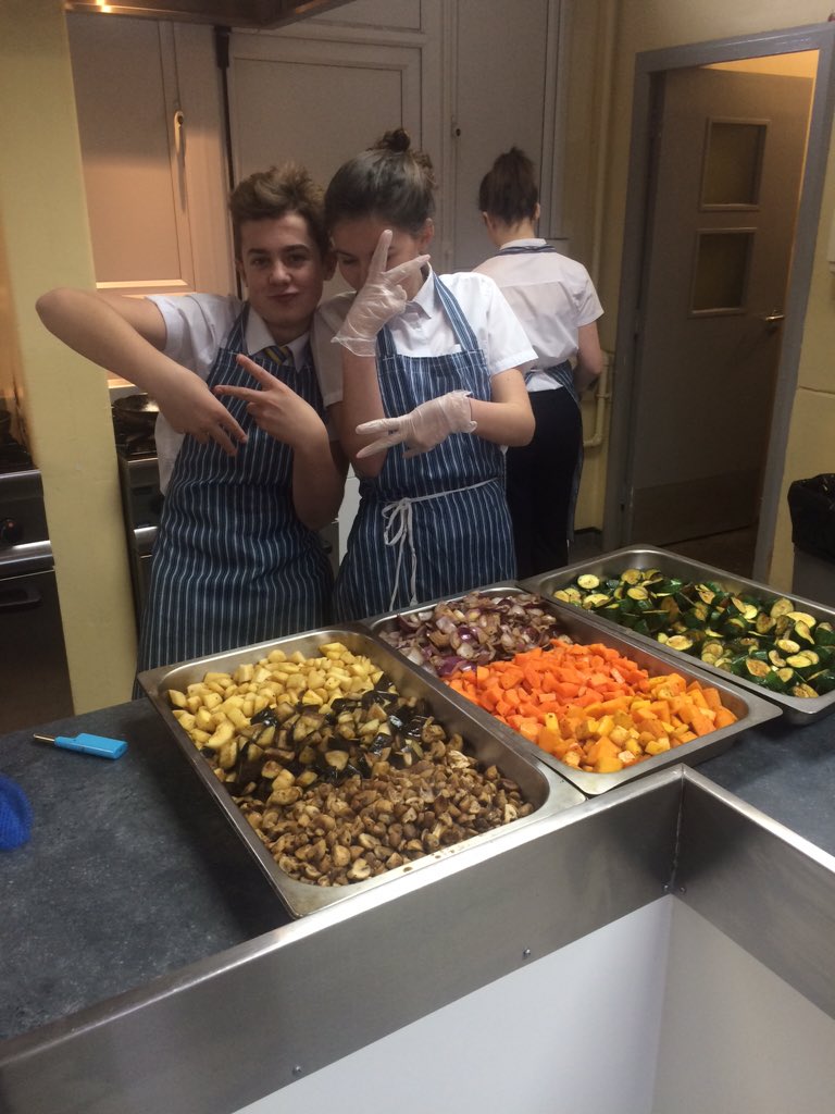 Year 10 preparing our guests a delicious lunch <a href="/ccaway/">carlos caceres</a> #citizen