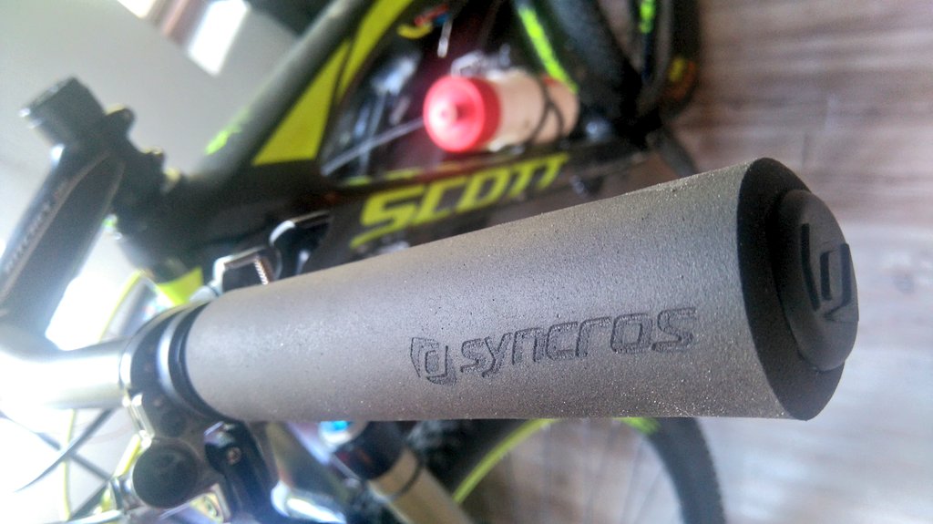 SYNCROS Silicone Grips