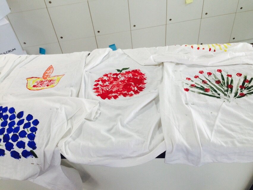 cis_events's tweet photo. T-shirts made by the kids which will be auctioned in the Mindshare Office #Mumbai @Mindshare_In #MindshareDay https://t.co/gyTAZdAss1