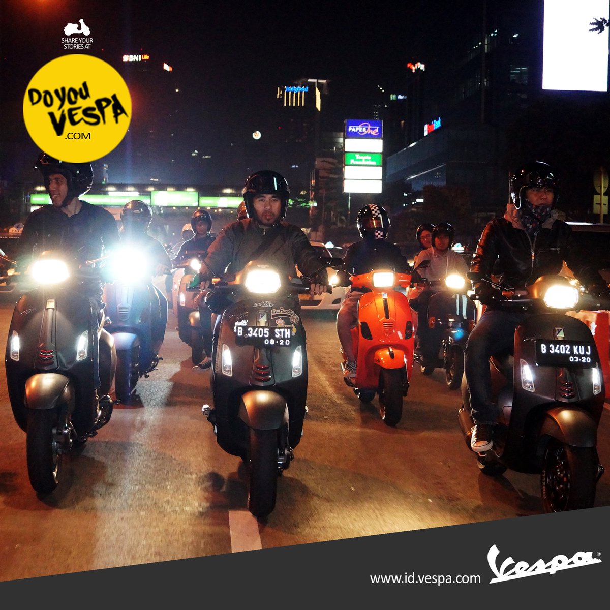 Vespa_IND's tweet image. Good Night Scoot Ride #DoYouVespa #Vespa #JakartaNightRide #Scootheraphy