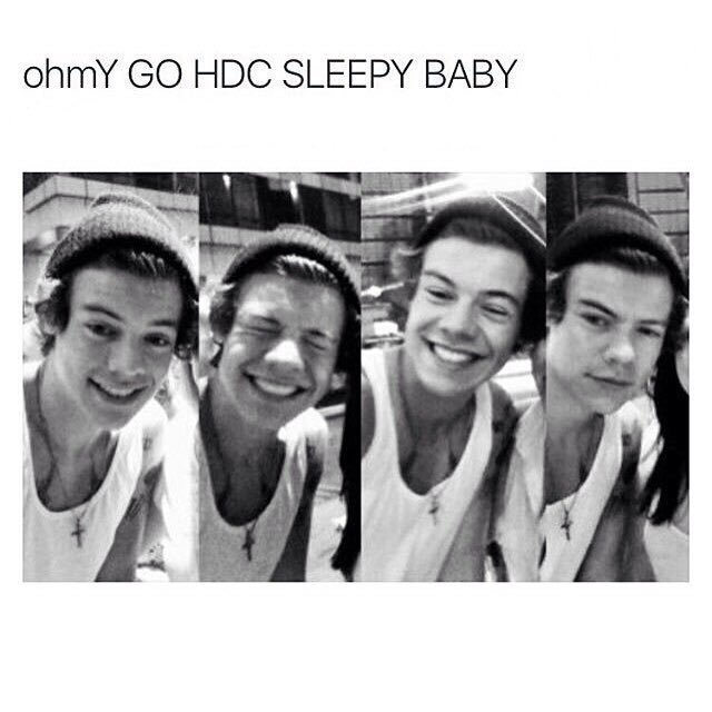 miallbasy1's tweet photo. SLEEPY HARRY 😍
#1D #OneDirection2016 #1DHistory #TurkishDirectionersNeedOneDirection #ThisIsNotTheEndOfOneDirection https://t.co/4mReCfcKJP