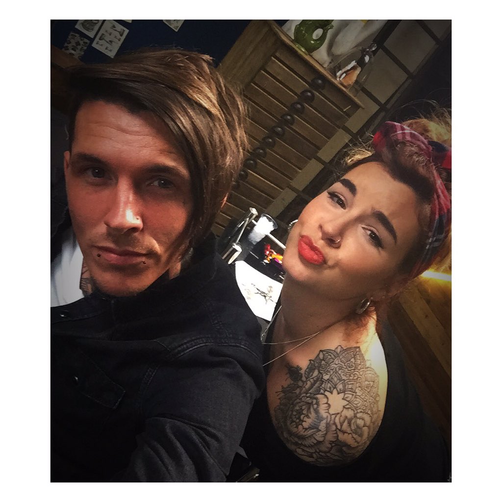 Details more than 76 sketch tattoo fixers super hot - in.eteachers