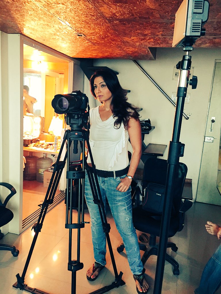 aartiinaagpal's tweet photo. Completed shooting for my first debut film as #director #WomenEmpowerment,wishing to close post production soon.jmd https://t.co/W1skJKdsb1