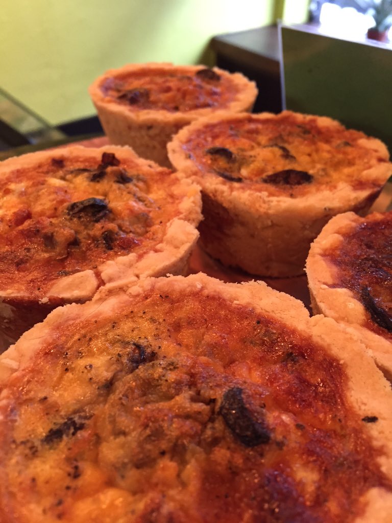 SavoryBakeHouse tweet media