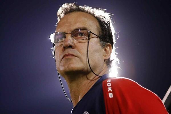 dgalarce's tweet photo. #ChaoPelao #WelcomeBielsa https://t.co/lmdy2V4Ydf