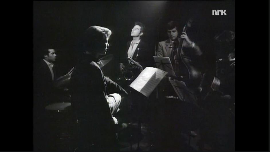 David Bowies versjon av Nina Simones versjon av Johnny Mathis' "Wild is the wind" tv.nrk.no/serie/zikk-zak…