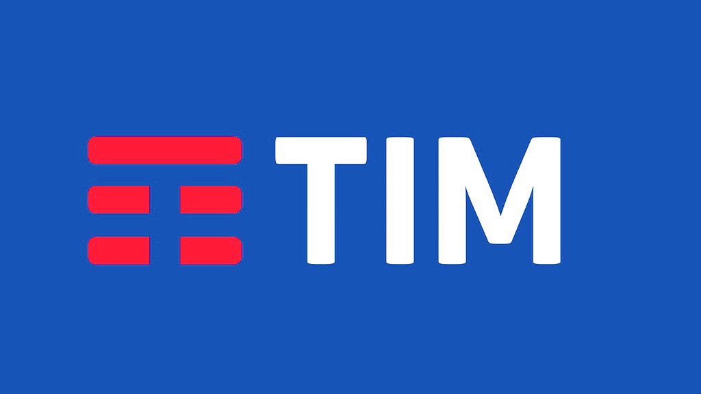 R_o_b_y___'s tweet photo. Benvenuta #NewTIM , benvenuto al nuovo logo #TIM #TIMNEWBRAND #TIMnuovologo #TIMPARTY @TIM_Official @TIMBrasil https://t.co/n1seKlLIel