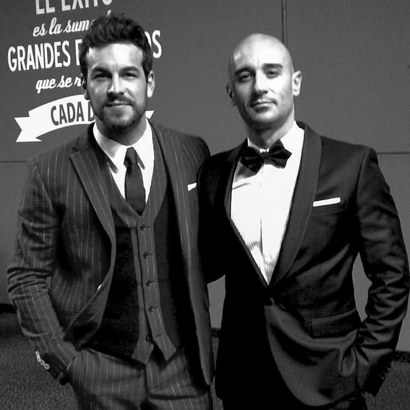 MarioCasasWorld's tweet photo. Y @alainhernan nos desea un feliz dia del espectador y nos regala esta foto con su bro @mario_casas_ #Palmareando https://t.co/LP1PTbqYKp