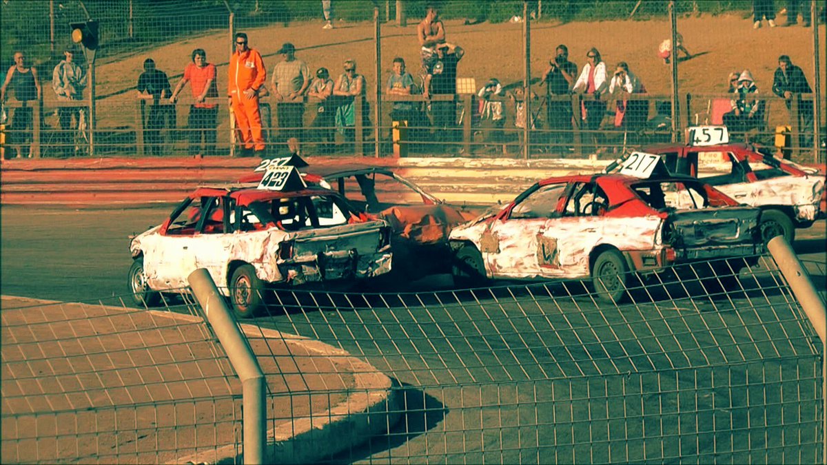 <a href="/Mrsean_bean/">Banger Racing UK</a> Got to be the Gladiators