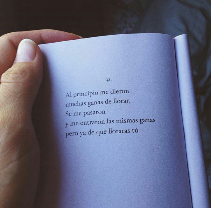 eloycanovas's tweet photo. Un cosa que ayuda mucho a conciliar el sueño es no ser un/a ©HP... (📷 Striptease cardiovascular de @AjoMicropoetisa) https://t.co/fL9Ca9ouST