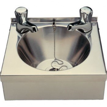 foodsafetyguru1's tweet photo. Chefs, make sure you include hand wash basins on your daily kitchen cleaning schedule.  Make them spotless! https://t.co/0ir4vsKqAg