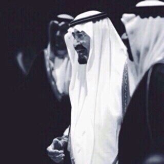 اللهم أجعل قبره روضة من رياض الجنة 
رحمة الله عليه 
 #عبدالله_بن_عبدالعزيز