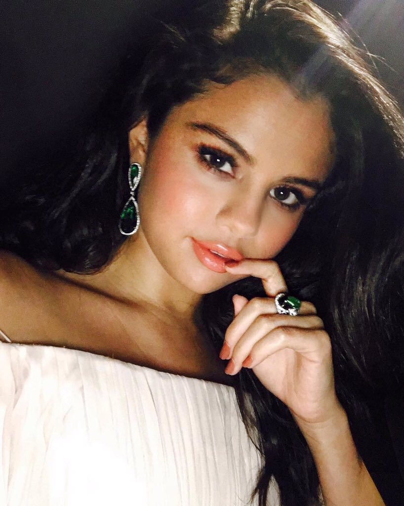 lovegomez119's tweet photo. Selenaの誕生日までに722RT目指します！！！！！
Selenaに届きますように…✨✨
みなさんご協力おねがいします🙏🏻
だいすきなだいすきなselena💓
#selenagomez
#RTお願いします
#selenator https://t.co/ZWgKL9z2Lw