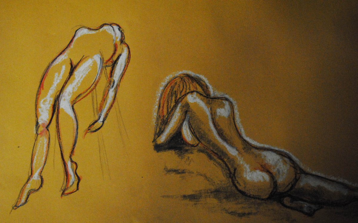 chorltondrawing's tweet photo. Only a few hours away now! Some of last weeks energetic poses! https://t.co/jHIBHV1toO