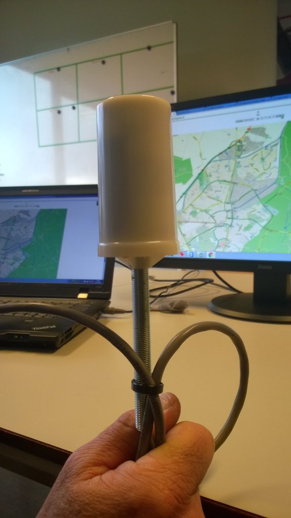 MarcoOut's tweet photo. Op werkbezoek @SensorCity Assen #livinglab. Over onderzoek &amp; praktische toepassingen. Weet u wat dit is? #dtv https://t.co/Q7Ie1MxE7h