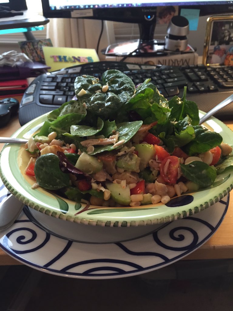 RunnerWineBeach's tweet image. It took me 30 minutes to make my lunch. But it looked like this when I was done. #lunchwin #MyDayInLA