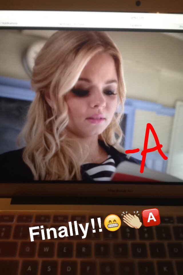 kartier_rose's tweet image. #PLL5YearsForward ❤️