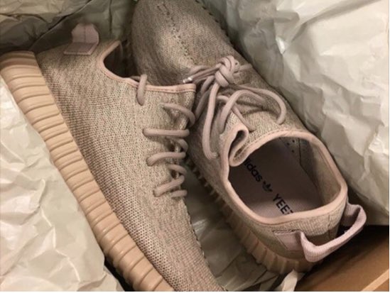HotlineDontRing's tweet photo. ♥️ if you like these Yeezy Boost 350 Oxford Tan😍😩🔥
 
Use promo code: "KING13" for 10% off

https://t.co/OTHjKlde79 https://t.co/edIhyEjHYB