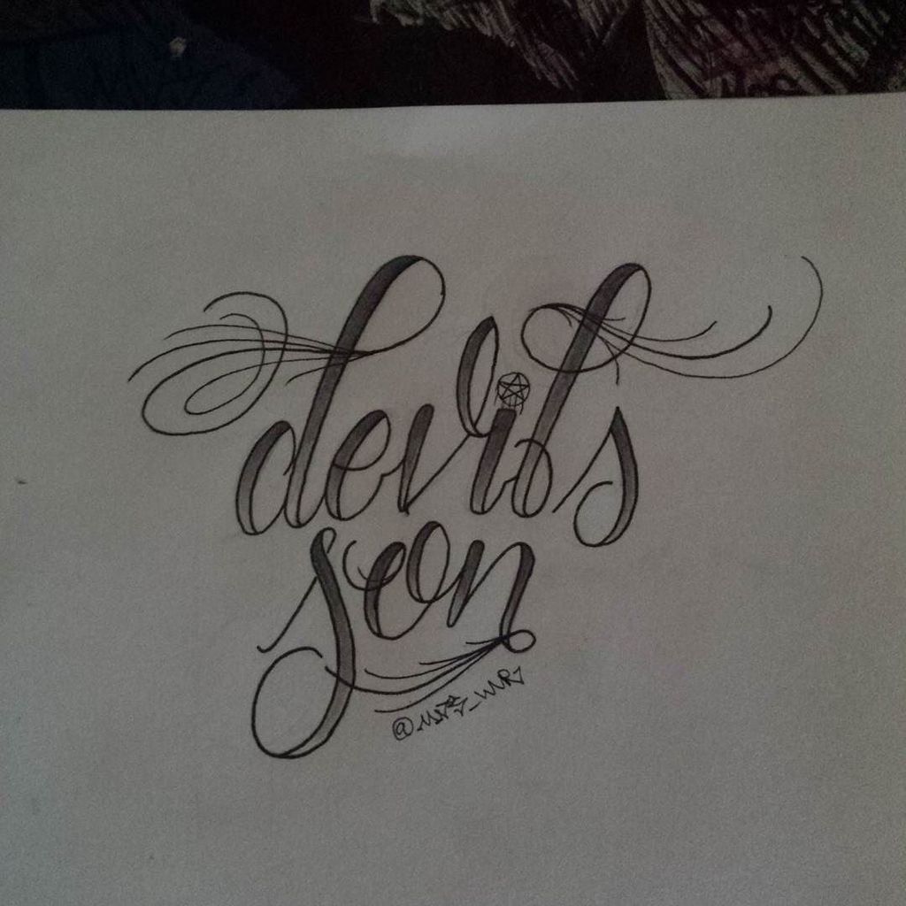 Druthersco's tweet image. By mos_wnr A few mistakes visable, everything you do in art is a learning process #script #scripthead #letters #let…