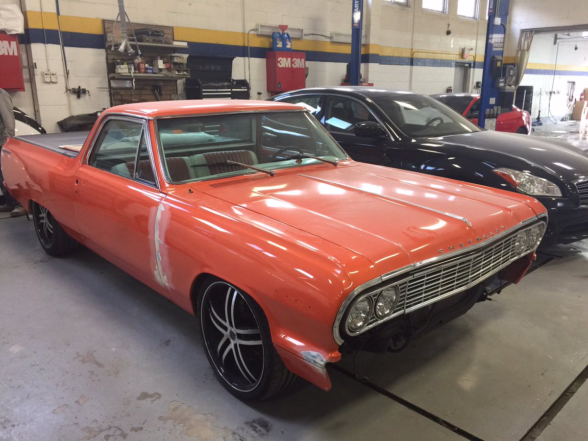 LeonsAutoBody's tweet image. #WayBackWednesday Taking it back Chevy Vintage Style...with some paint touch ups on this classic!