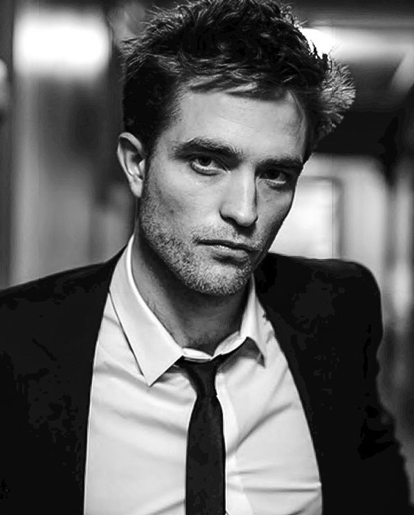 FeistyAngel34_'s tweet photo. LOVE IT!! โค๏ธโค๏ธโค๏ธ #PrinceOfTheStreets #DiorRob https://t.co/hpCyx83KlI https://t.co/FHkfI8msaG