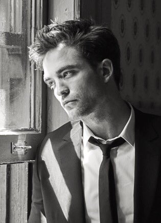 FeistyAngel34_'s tweet photo. LOVE IT!! โค๏ธโค๏ธโค๏ธ #PrinceOfTheStreets #DiorRob https://t.co/hpCyx83KlI https://t.co/FHkfI8msaG
